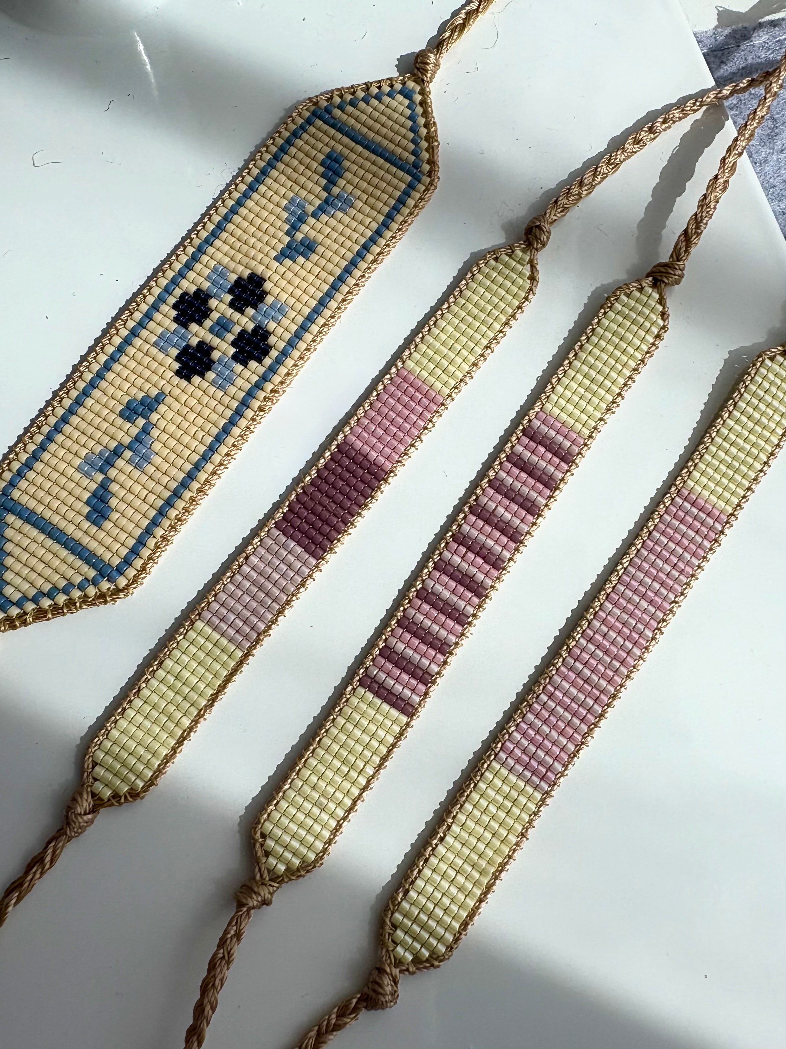 Soft Rose Sand Line Bracelet Nijú